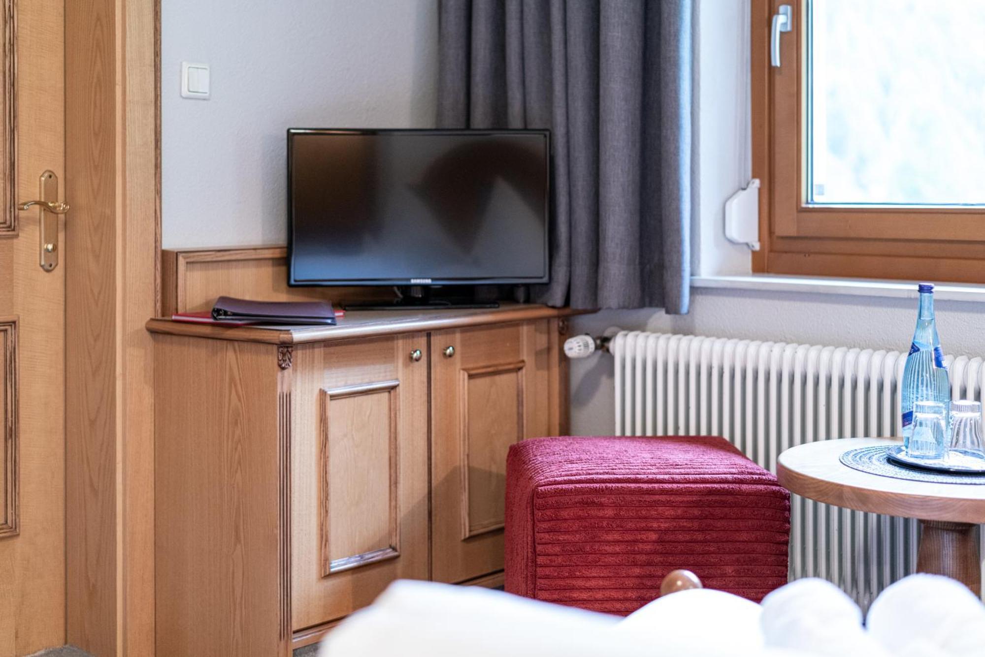 Burghotel Alpengluehn Обергургль Номер фото