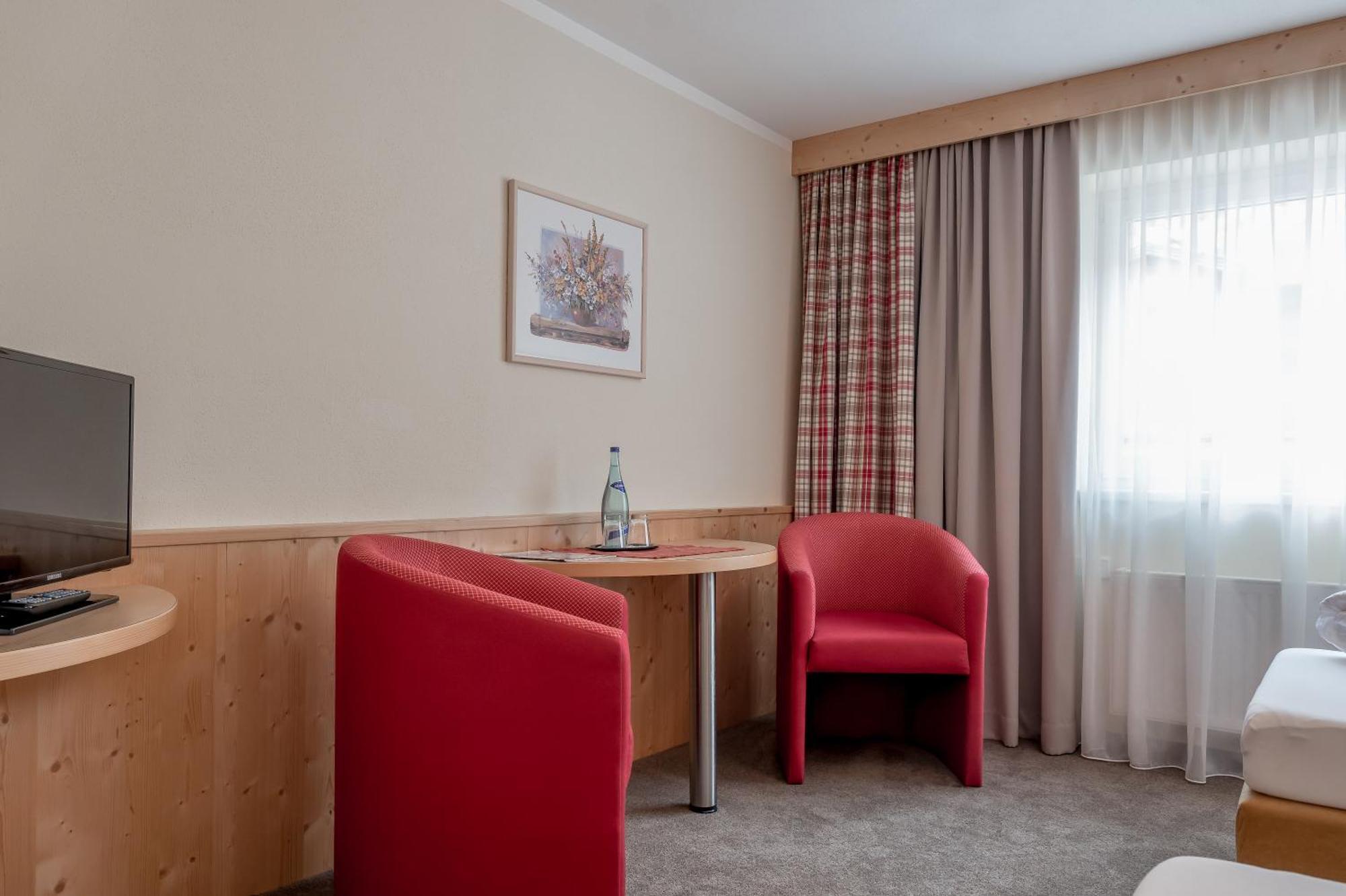 Burghotel Alpengluehn Обергургль Номер фото